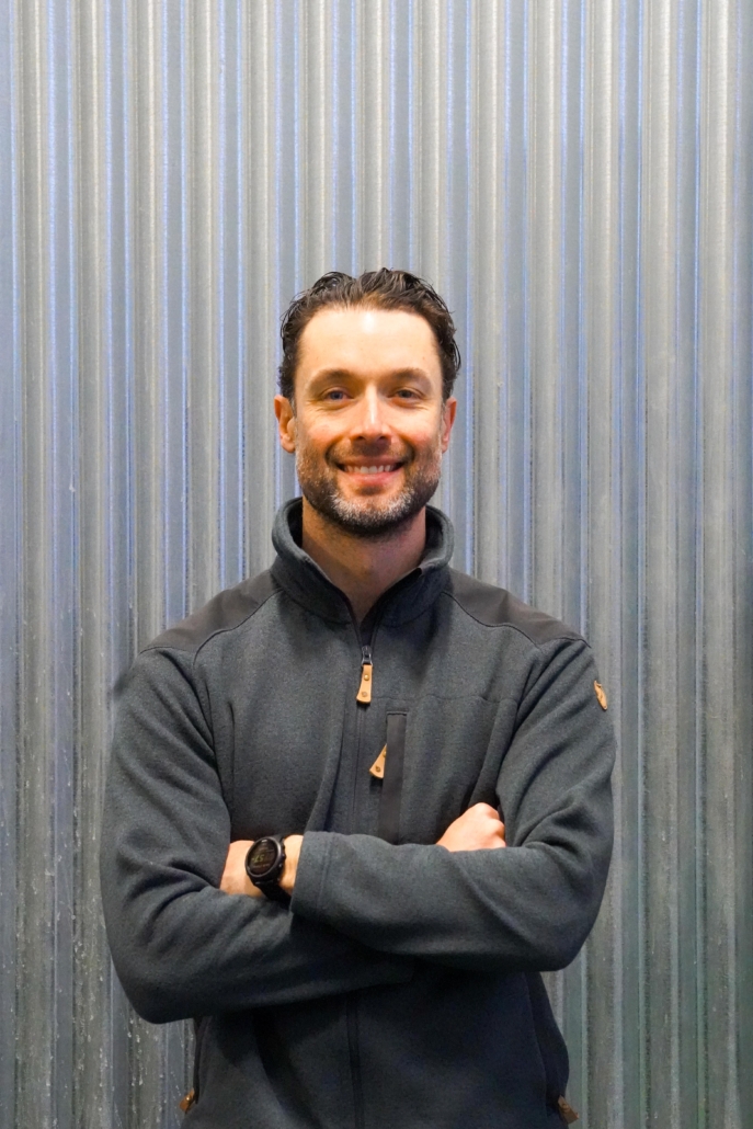  <span>Mike </span> Armet